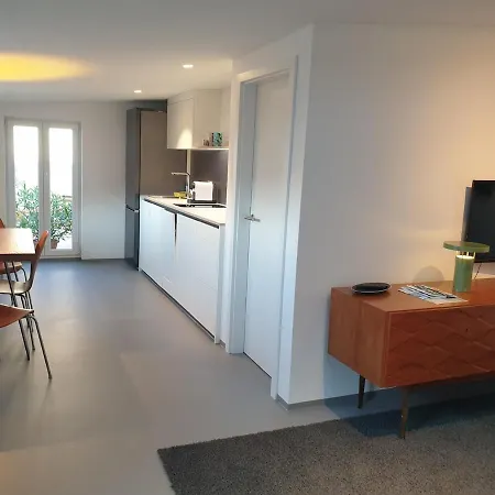 Fenster Zum Hof * Heppenheim (Bergstrasse)