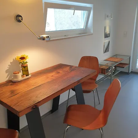 Apartment Fenster Zum Hof